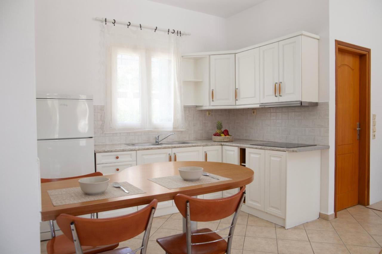 Almar Apartments Μπατσί Εξωτερικό φωτογραφία