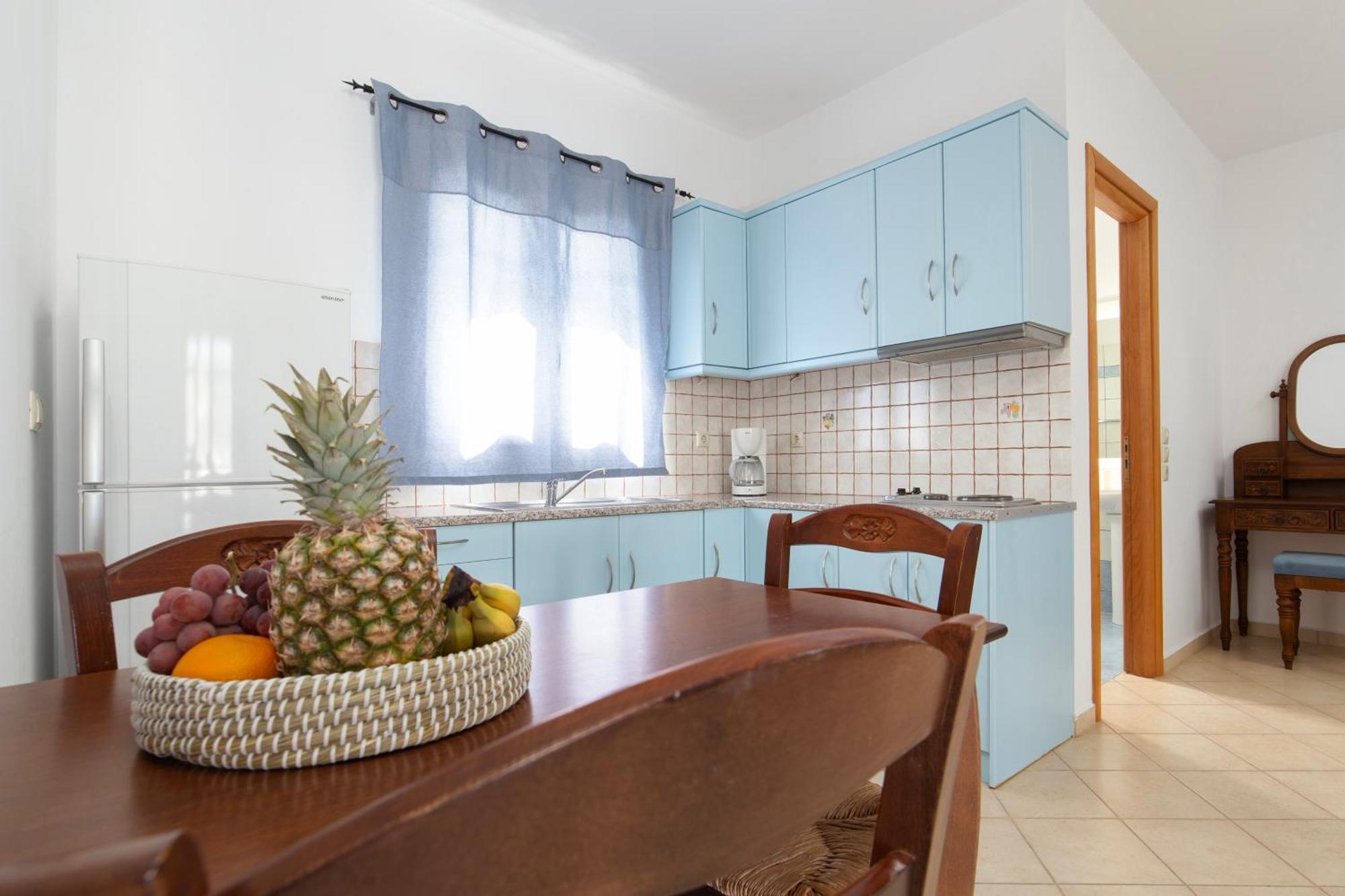 Almar Apartments Μπατσί Εξωτερικό φωτογραφία